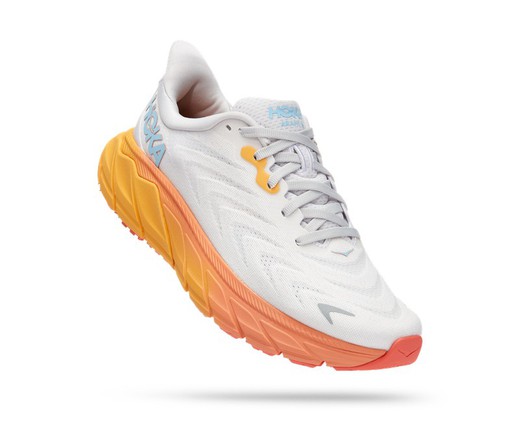 HOKA W ARAHI 6 NIMBUS CLOUD