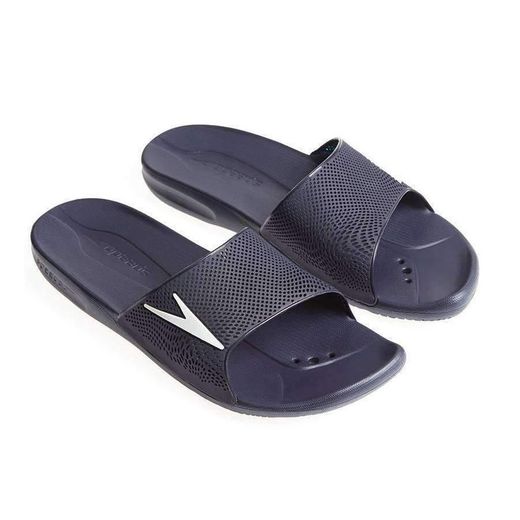 Calzado para piscina.