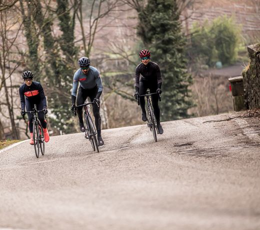 Ropa de ciclismo.