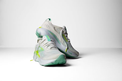 Brooks ADRENALINE GTS 25 Mujer White/Nightlife/Yucca