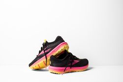Brooks Revel 7 Black/Pink/Lemon Tonic