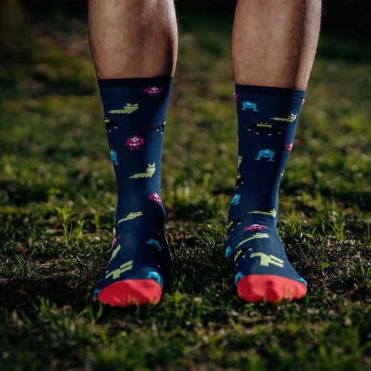 calcetines multiuso caña media Fyke azul monstruos. Talla Unica.