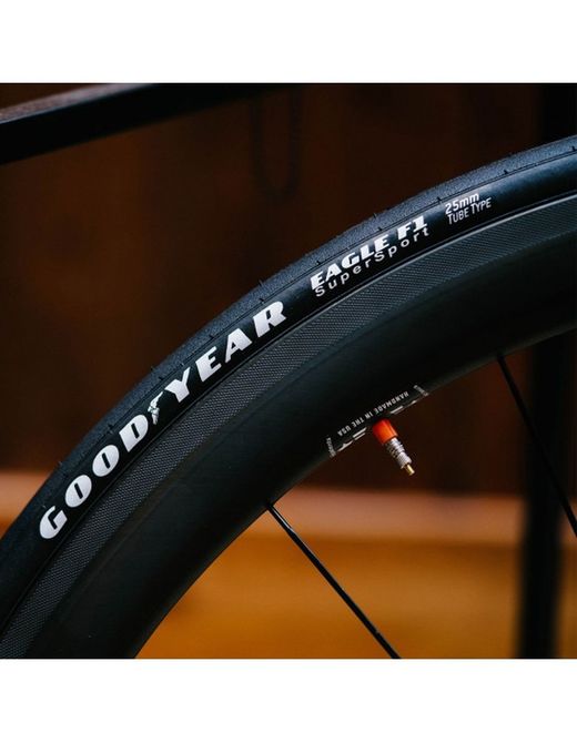 Goodyear Cubierta Eagle Sport 700x25 Plegable Negra Marron