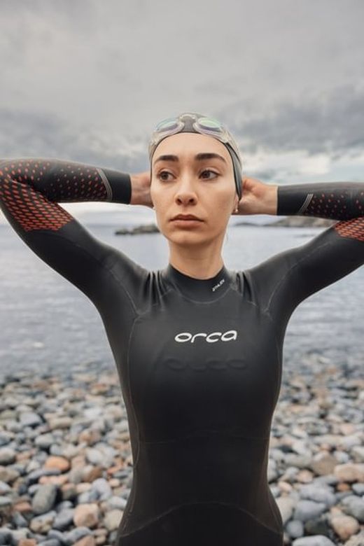Orca Neopreno Athlex Float V2 para mujer Color Negro Rojo