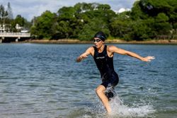 Orca Swimskin Apex para mujer Color Negro Azul