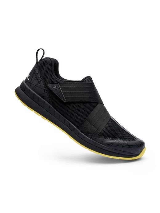 Zapatilla SPIUK indoor MOTIV Unisex Negro Amarillo